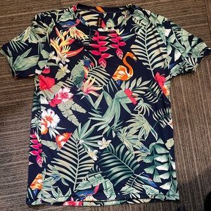 Gray Max Tropical Print Clothing (Medium)